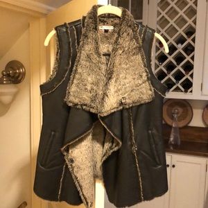 MyTribe genuine leather and faux fur vest. Size small.